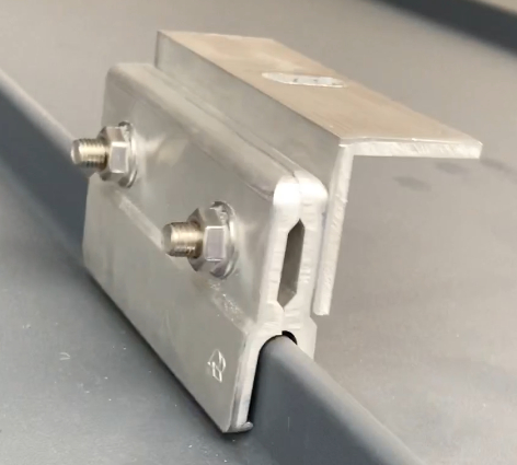 Attaches pour système solaire sur Classic (LA-1070-FI)